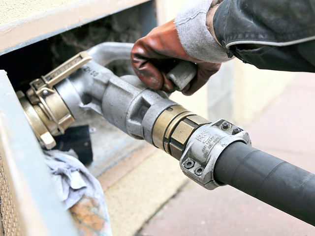 Energie aus Esslingen: Heizöl Premium Plus ist sicherer, sauberer, sparsamer - vom TÜV bestätigt